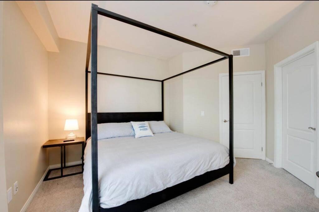 The Nest A Spacious 1 Bedroom With A Pool View Appartement
